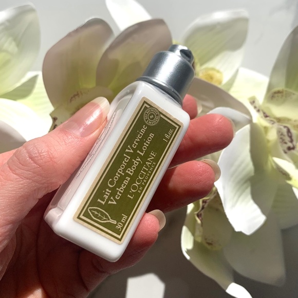 Gift with Purchase | L'OCCITANE Verbena Lotion - Picture 1 of 2